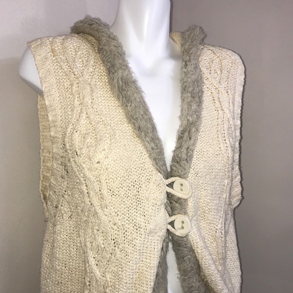 Old Navy Vintage Fur Trimmed Beige Sweater Vest - Picture 2 of 12